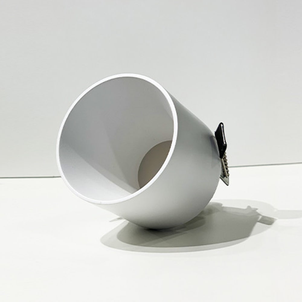 Светильник встраиваемый DL 3025 white Светильник встраиваемый DL 3025 white